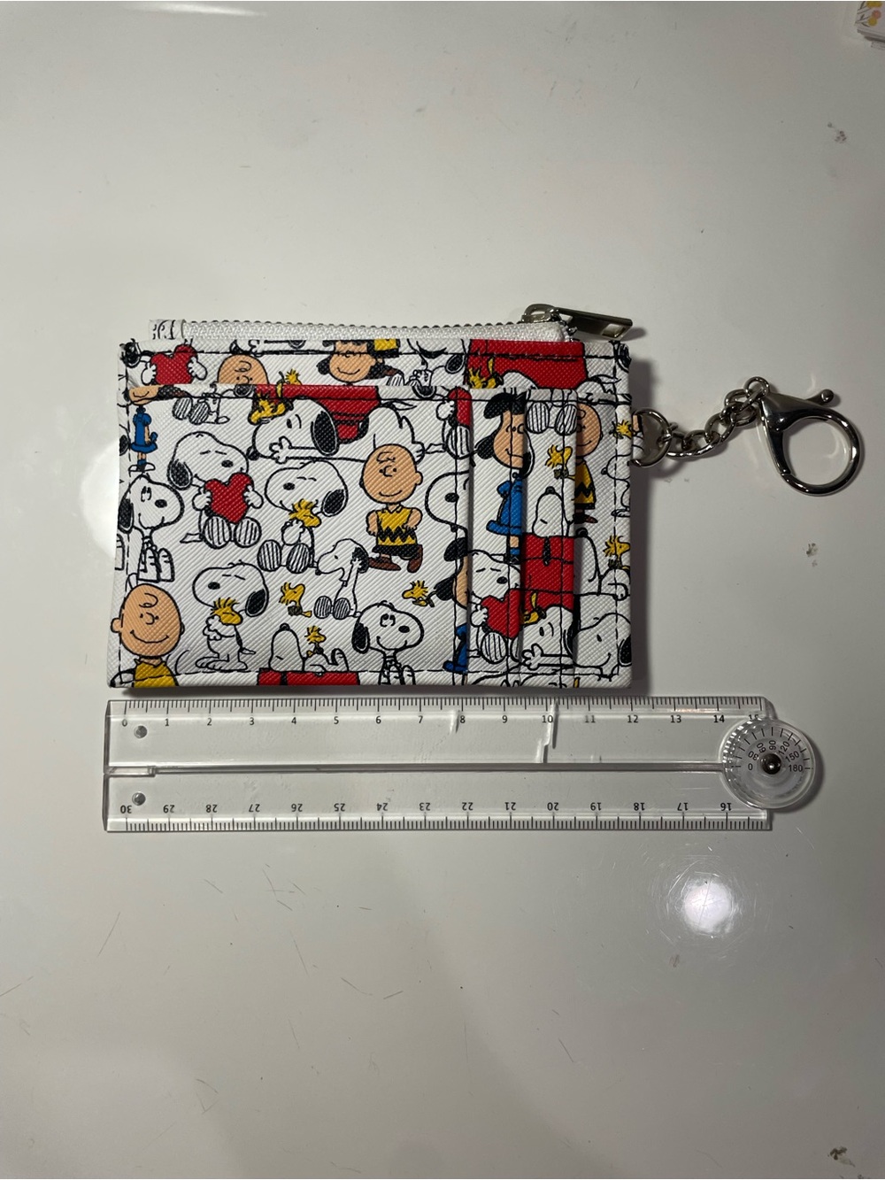 Peanuts White Multi Snoopy & Friends Zip Card Holder with Keychain - Picture 6 of 7